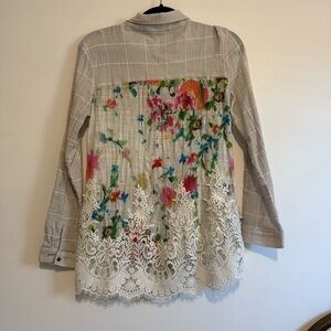 Aratta Button Down Shirt floral and plaid size small